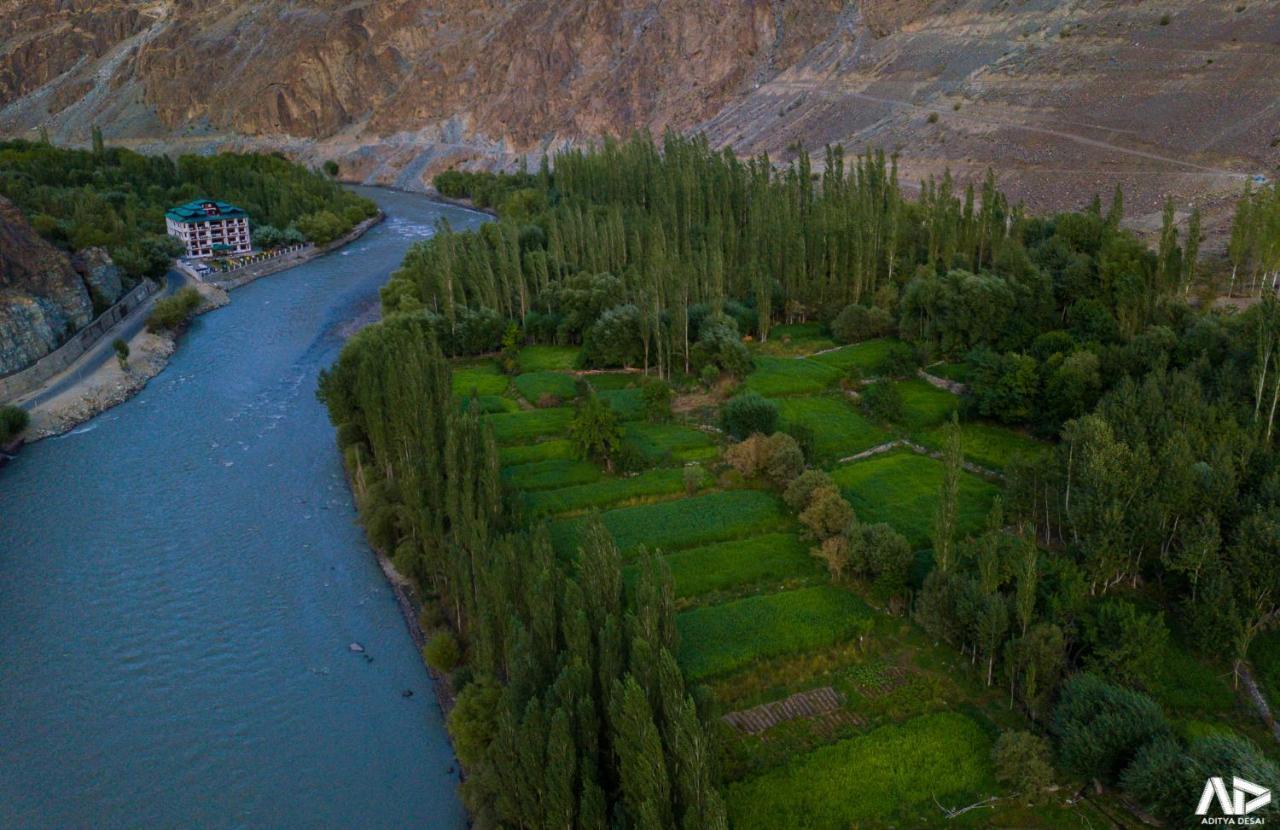 Hotel Chhutuk Heights Kargil Ngoại thất bức ảnh