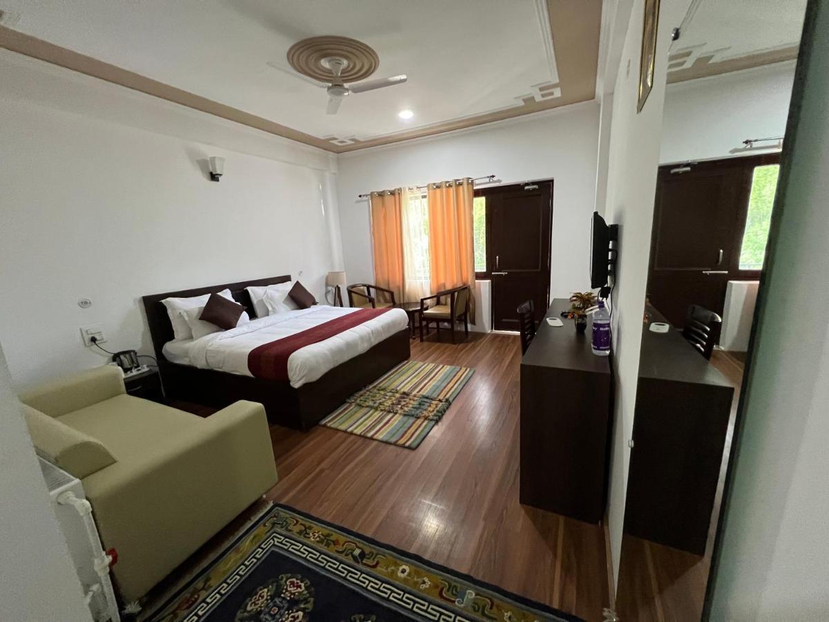 Hotel Chhutuk Heights Kargil Ngoại thất bức ảnh