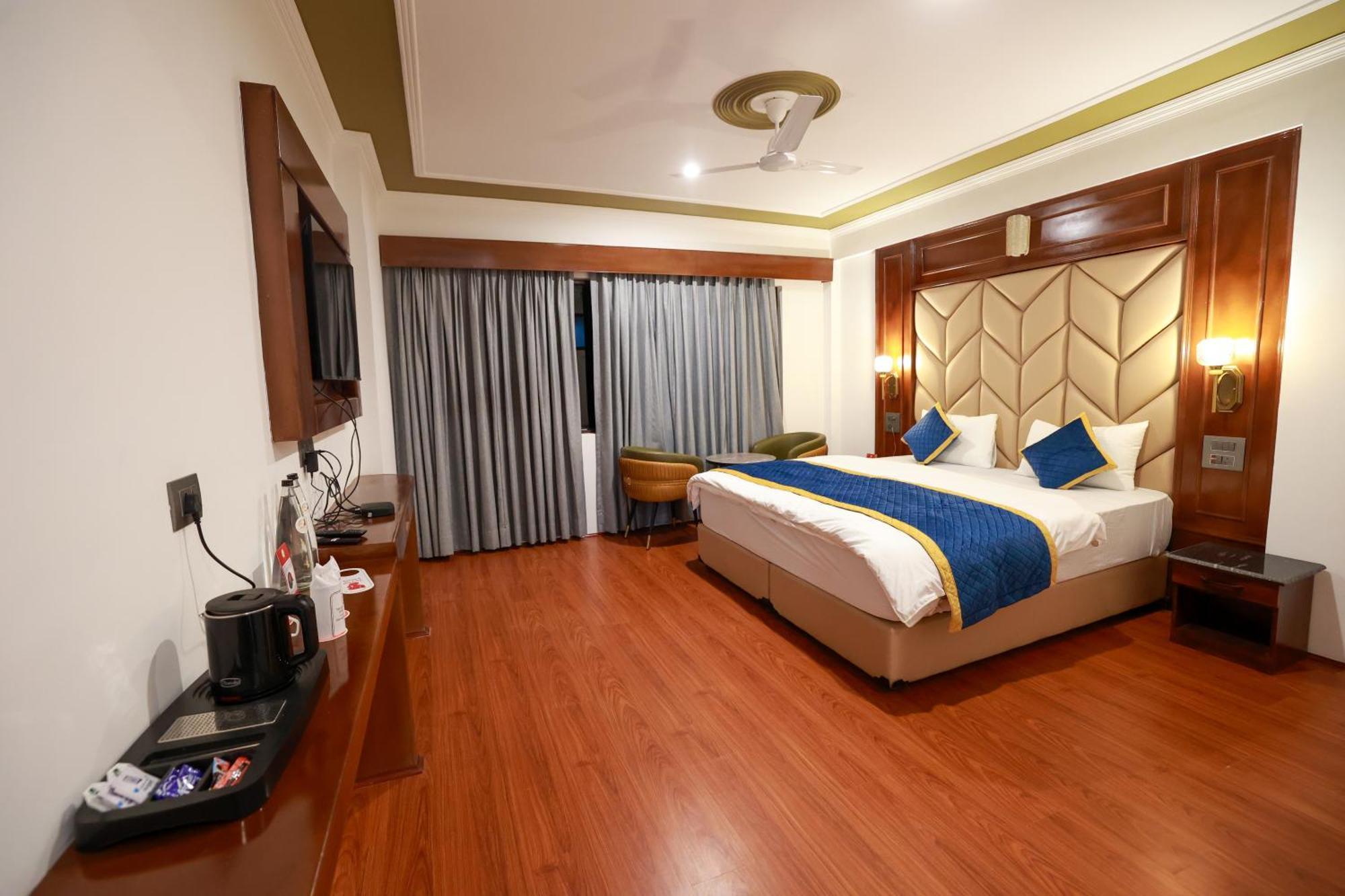 Hotel Chhutuk Heights Kargil Ngoại thất bức ảnh
