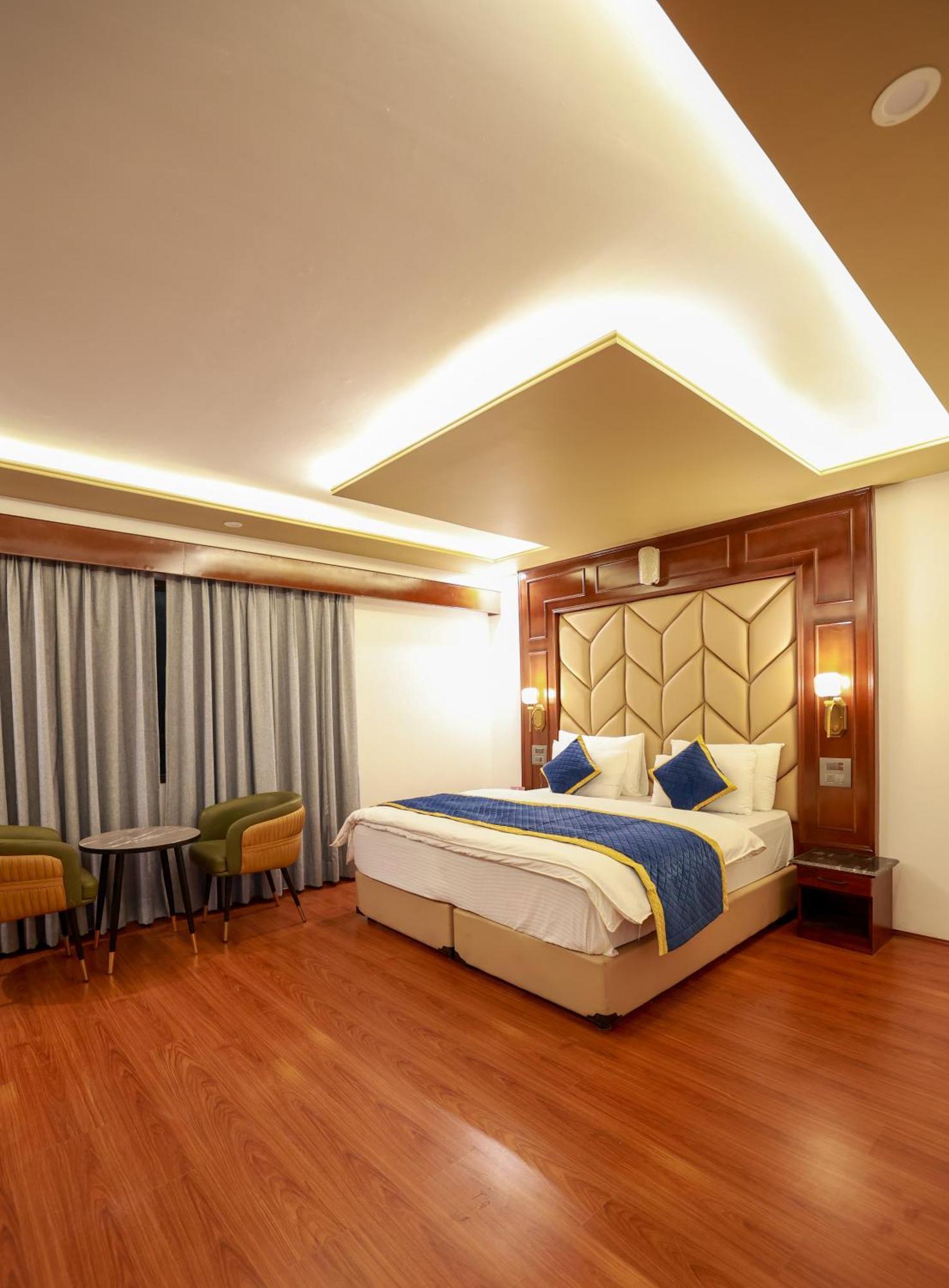 Hotel Chhutuk Heights Kargil Ngoại thất bức ảnh